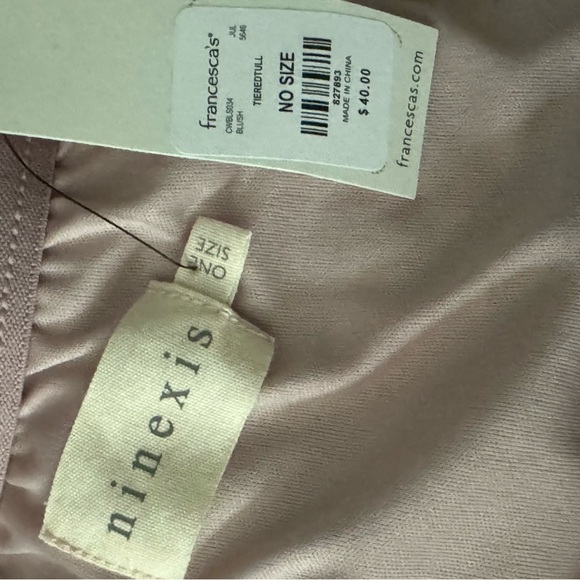 Francesca’s Tiered Tulle Skirt - Picture 3 of 3